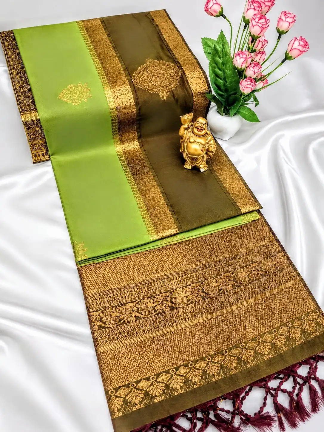 Paisley Floral Vine Zari Border Semi Kanchipuram Silk Saree